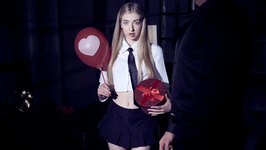 DarkRoomVR: Love On A Leash