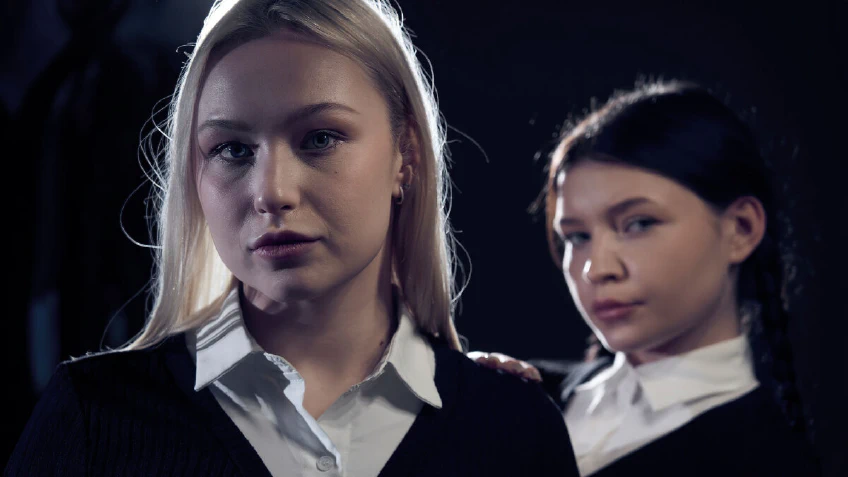 DarkRoomVR: The Visitor